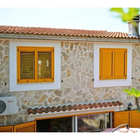 1 Bedroom With A Sea View *